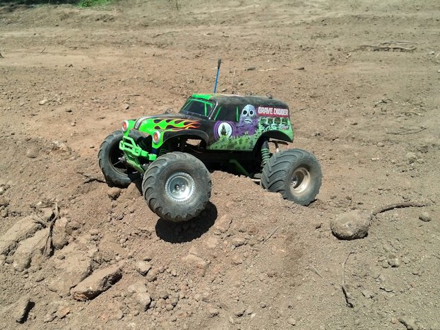 stampede grave digger body